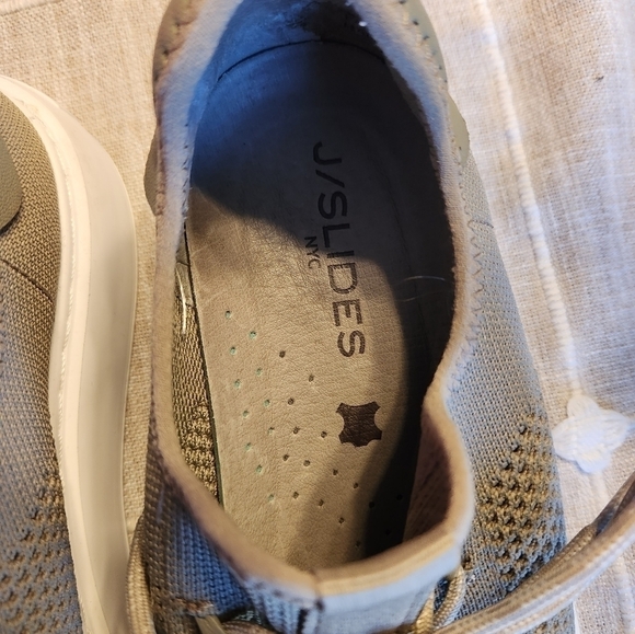 J Slides Damien Khaki womens knit sneaker sz 7.5 Beige stretchy in GUC see pics - Picture 2 of 13